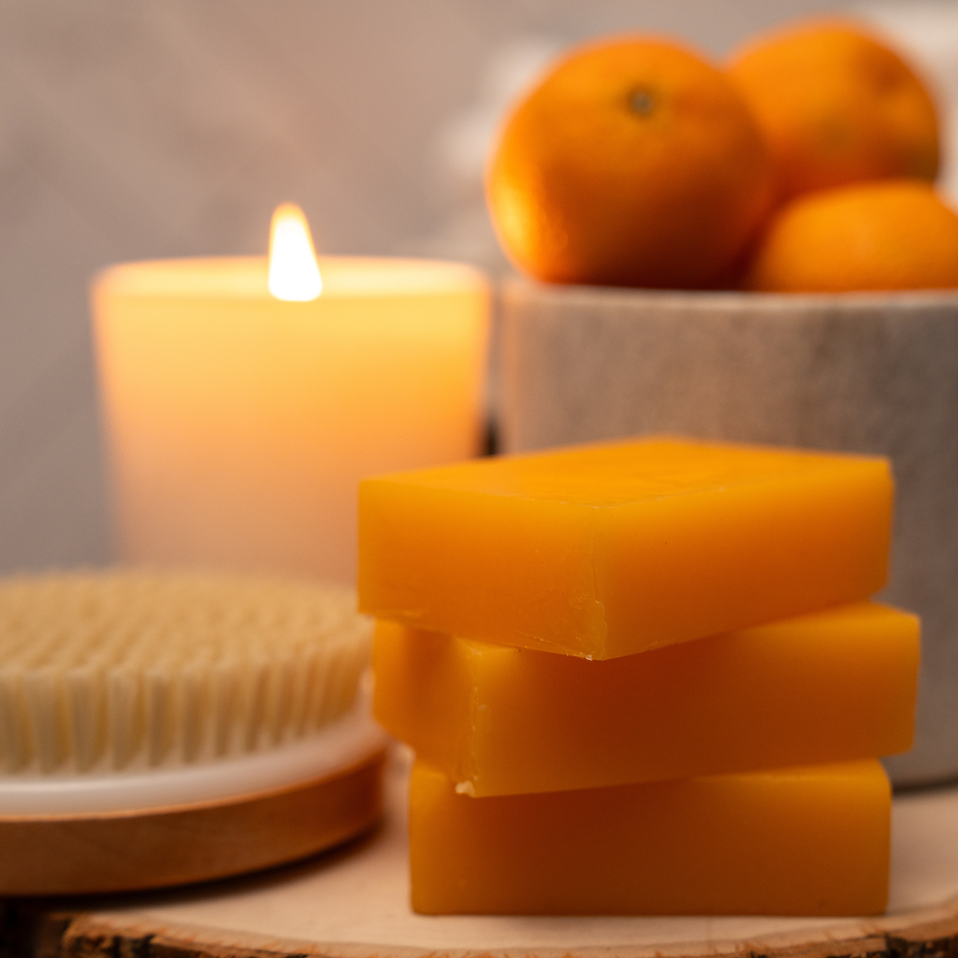 Kojic Acid & Turmeric Brightening Soap with Retinol, Collagen & Hyaluronic Acid
